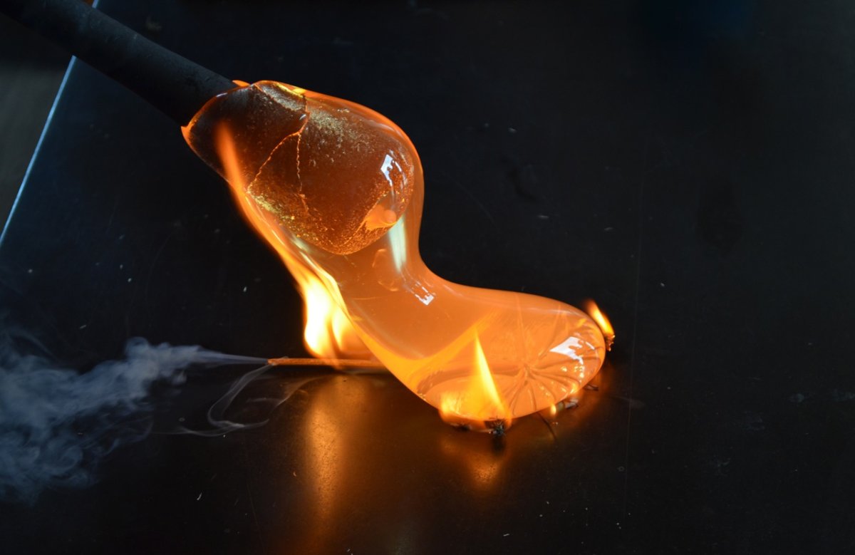 Расплавленное стекло