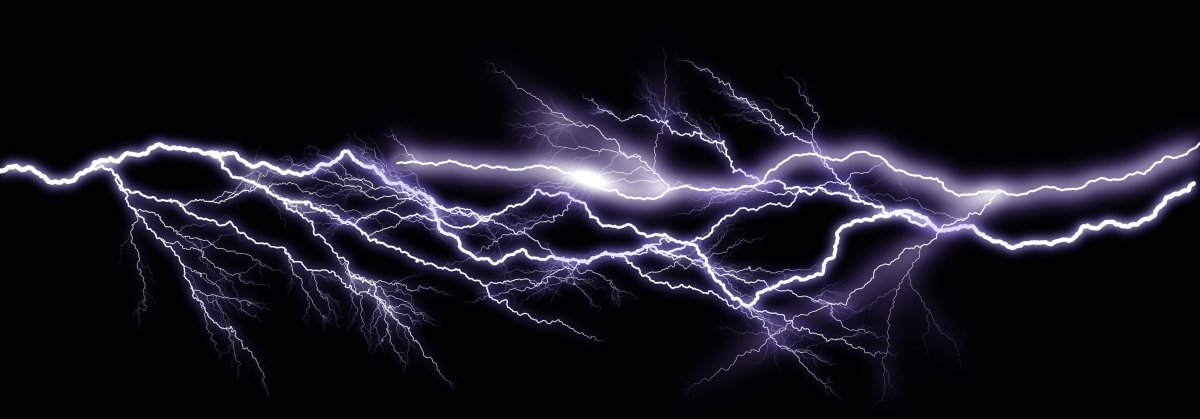 Молния горизонтально