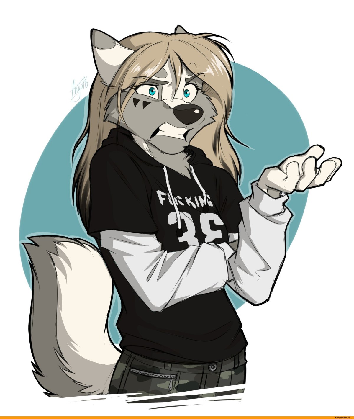 Фурри в толстовке