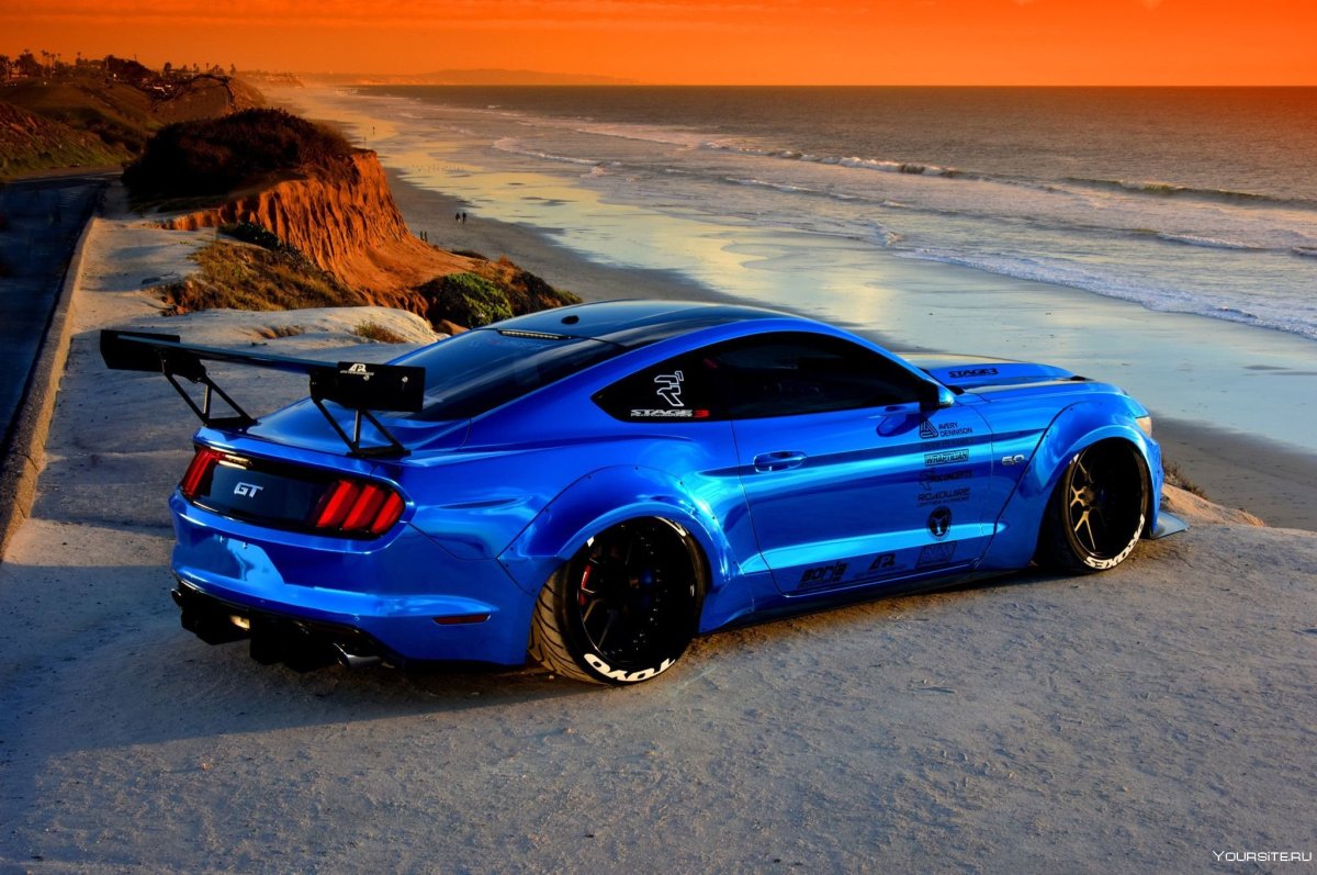 Тюнингованный Форд Мустанг gt