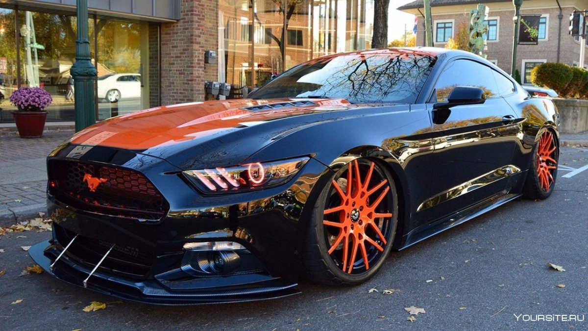 Затюненый Форд Мустанг