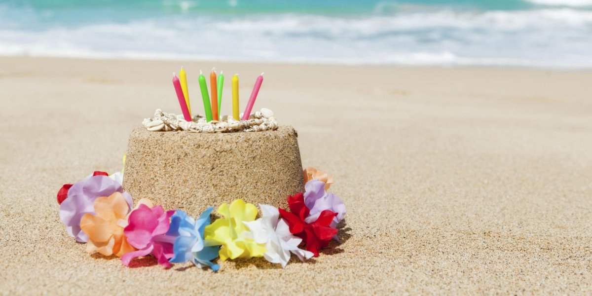 С днем рождения пляж
