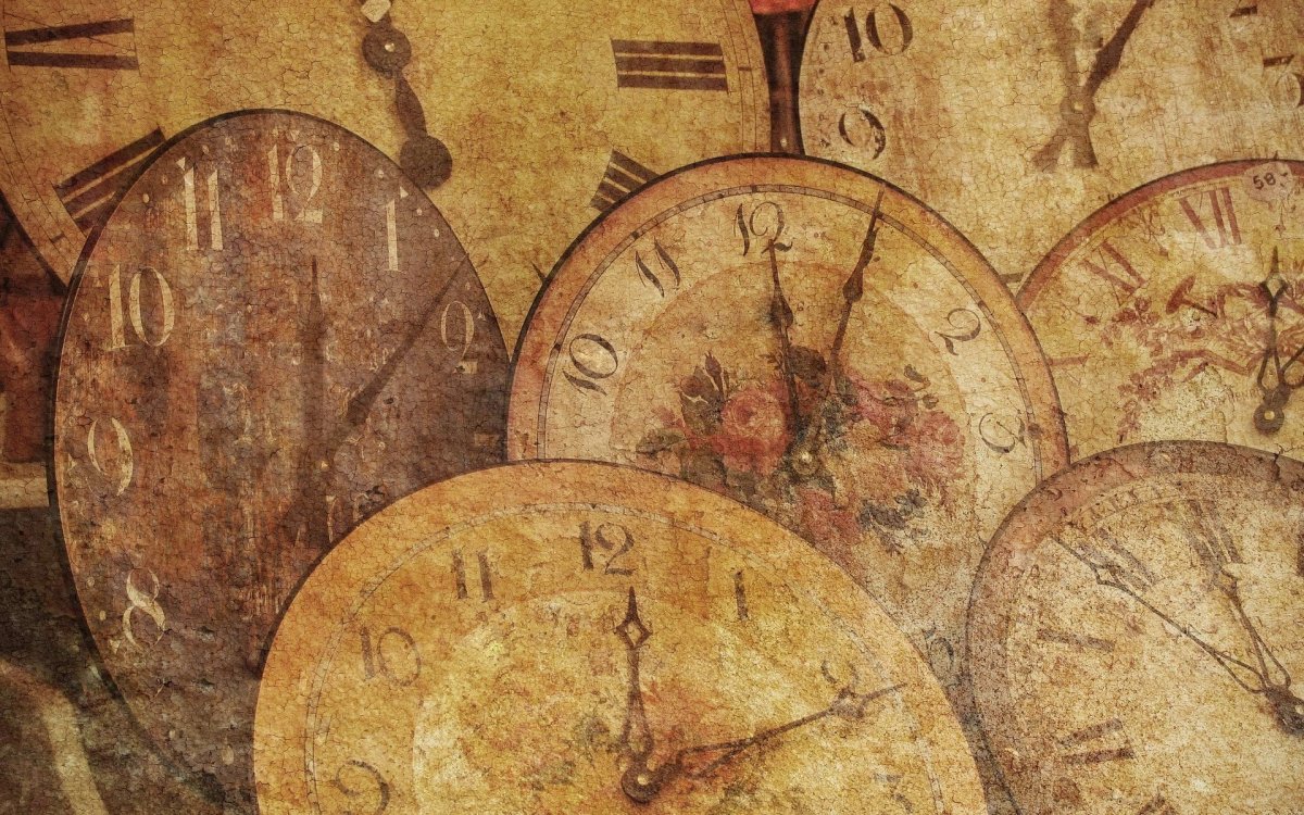 Красивые старинные часы