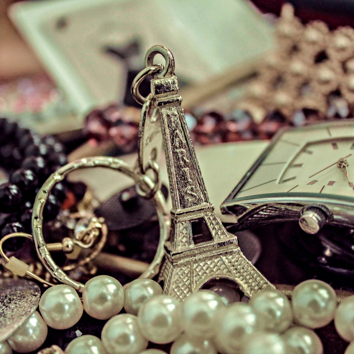 Молодежные рисунки