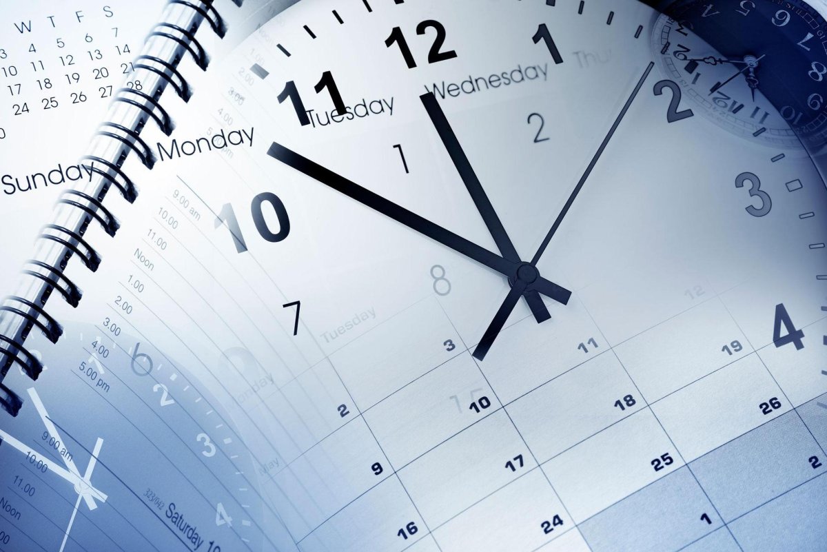 Обои с календарем и часами