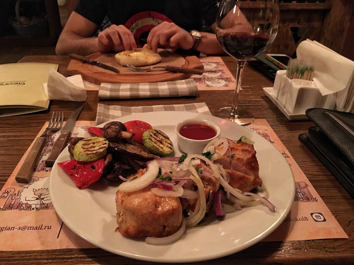 Окно в кафе