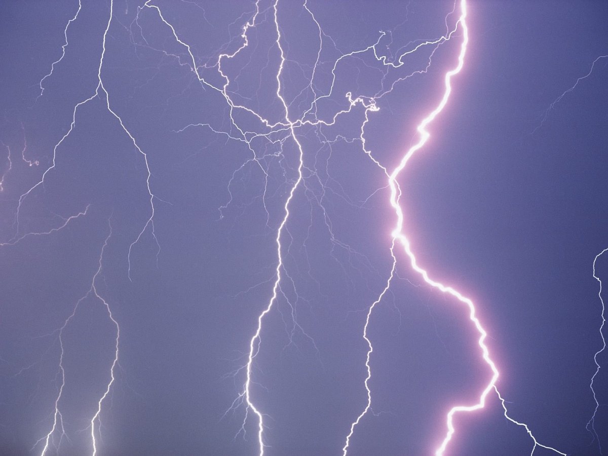 Молния Эстетика