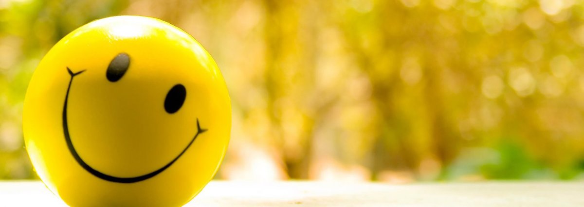 Позитивные надписи для поднятия настроения на черном