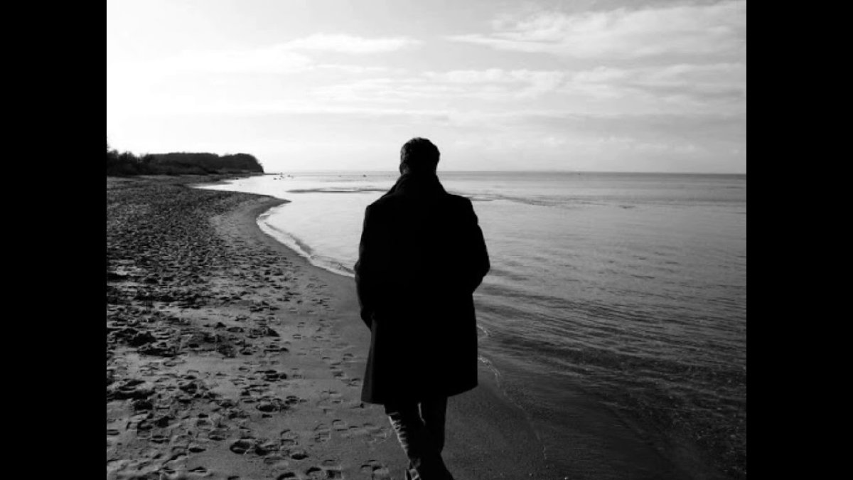 Мужчина уходит