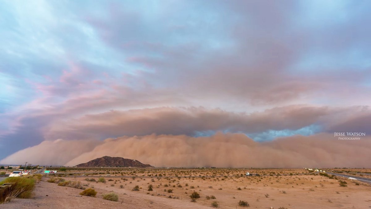 Море скалы Маяк шторм