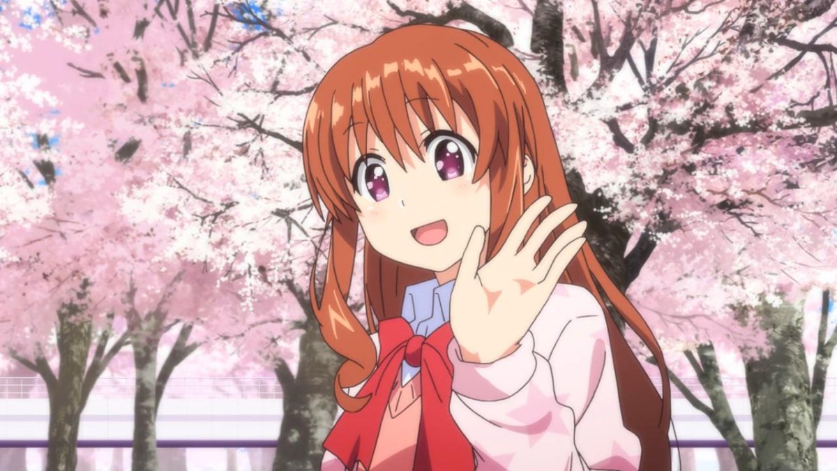 Тянка машет рукой