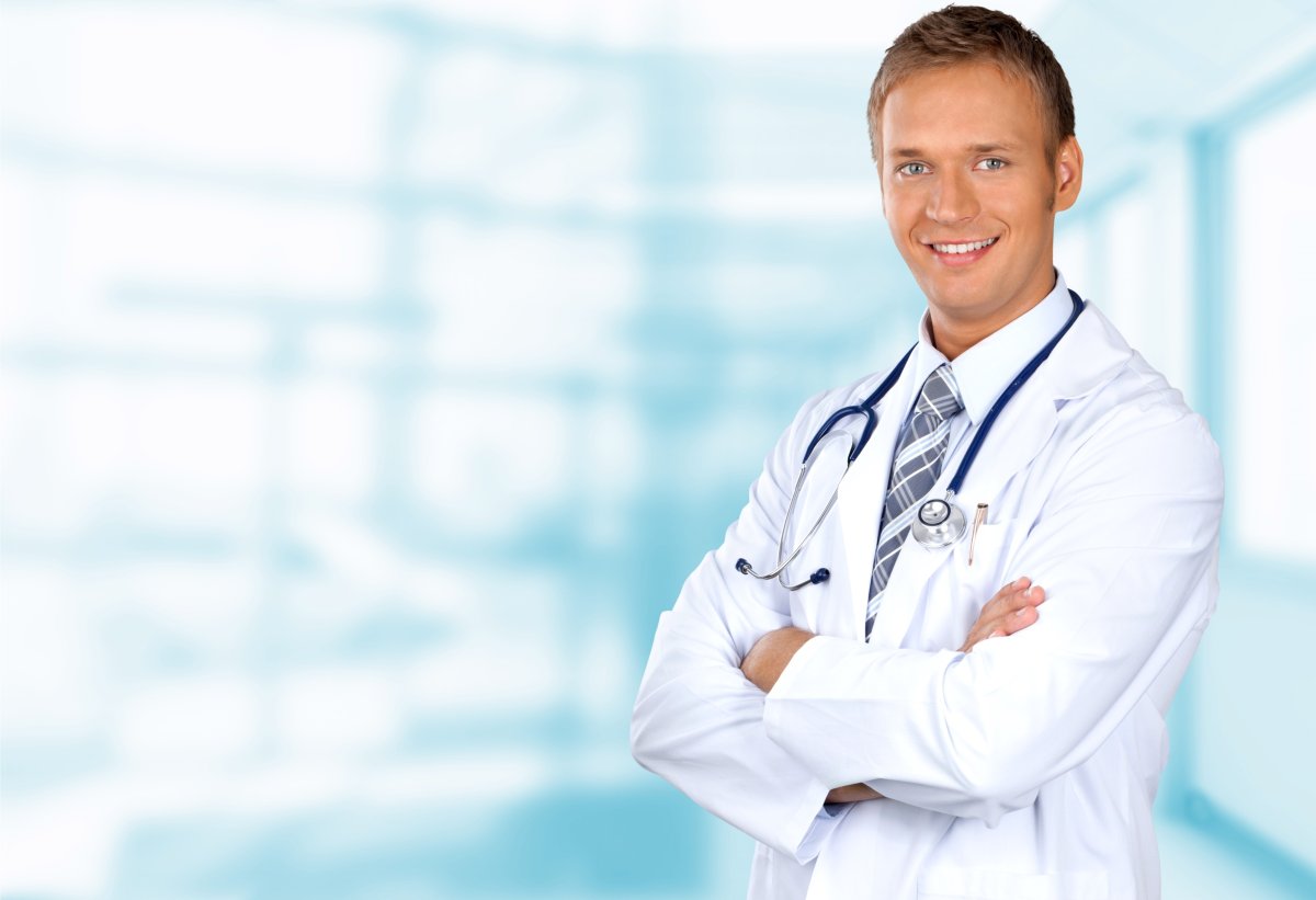 Врач мужчина