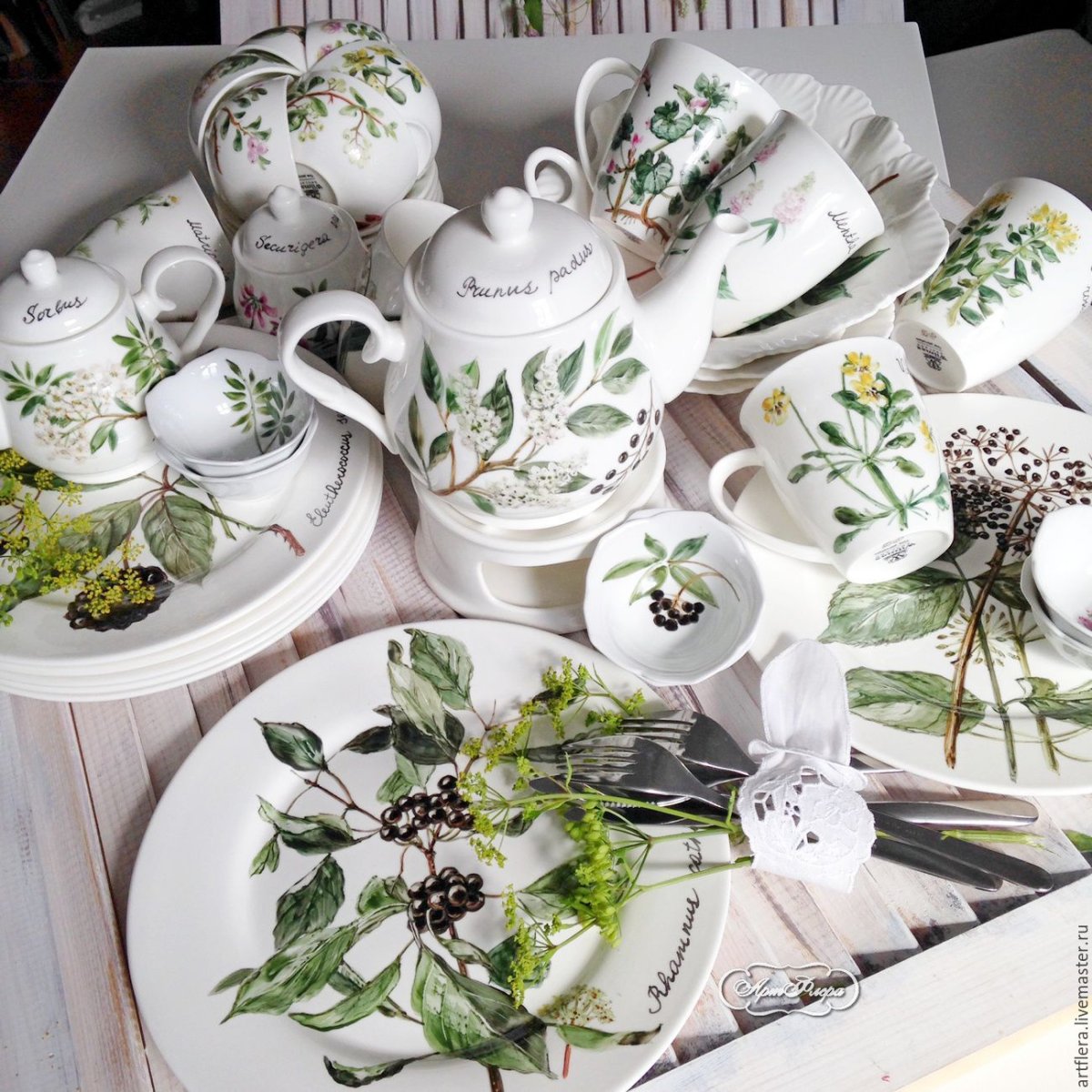 Красивая посуда для кухни