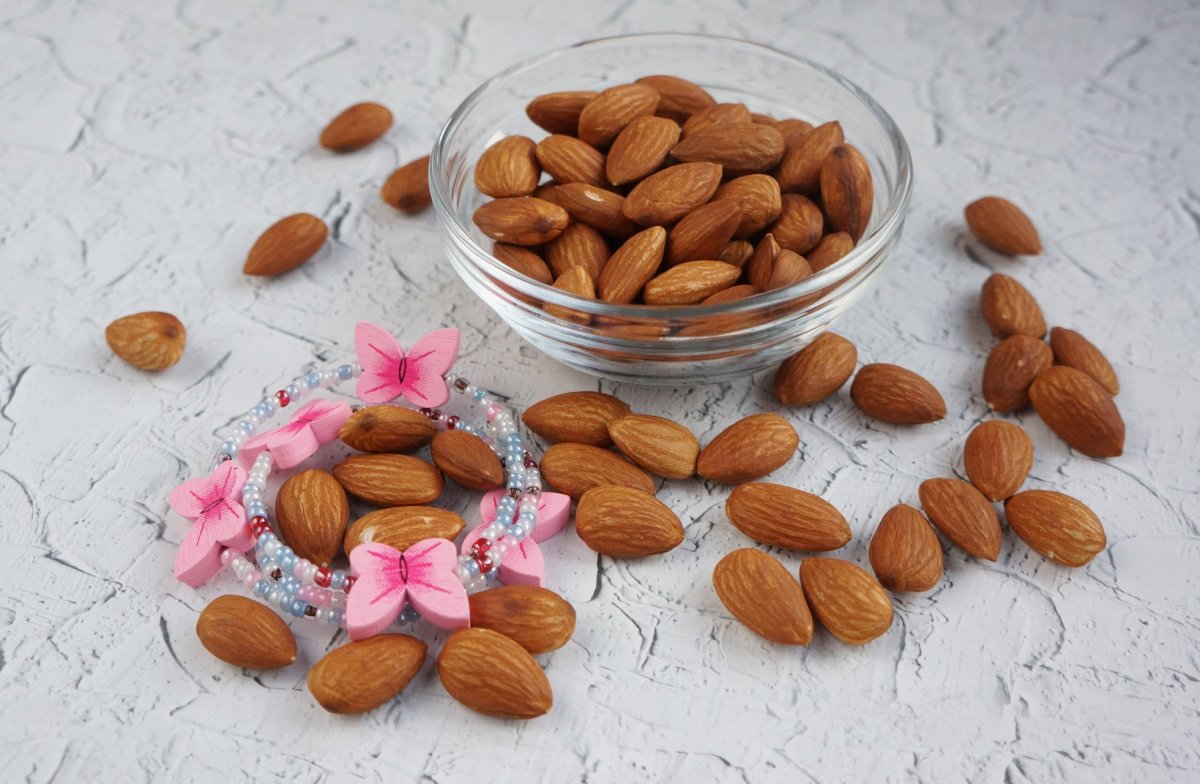 Миндаль иптовве