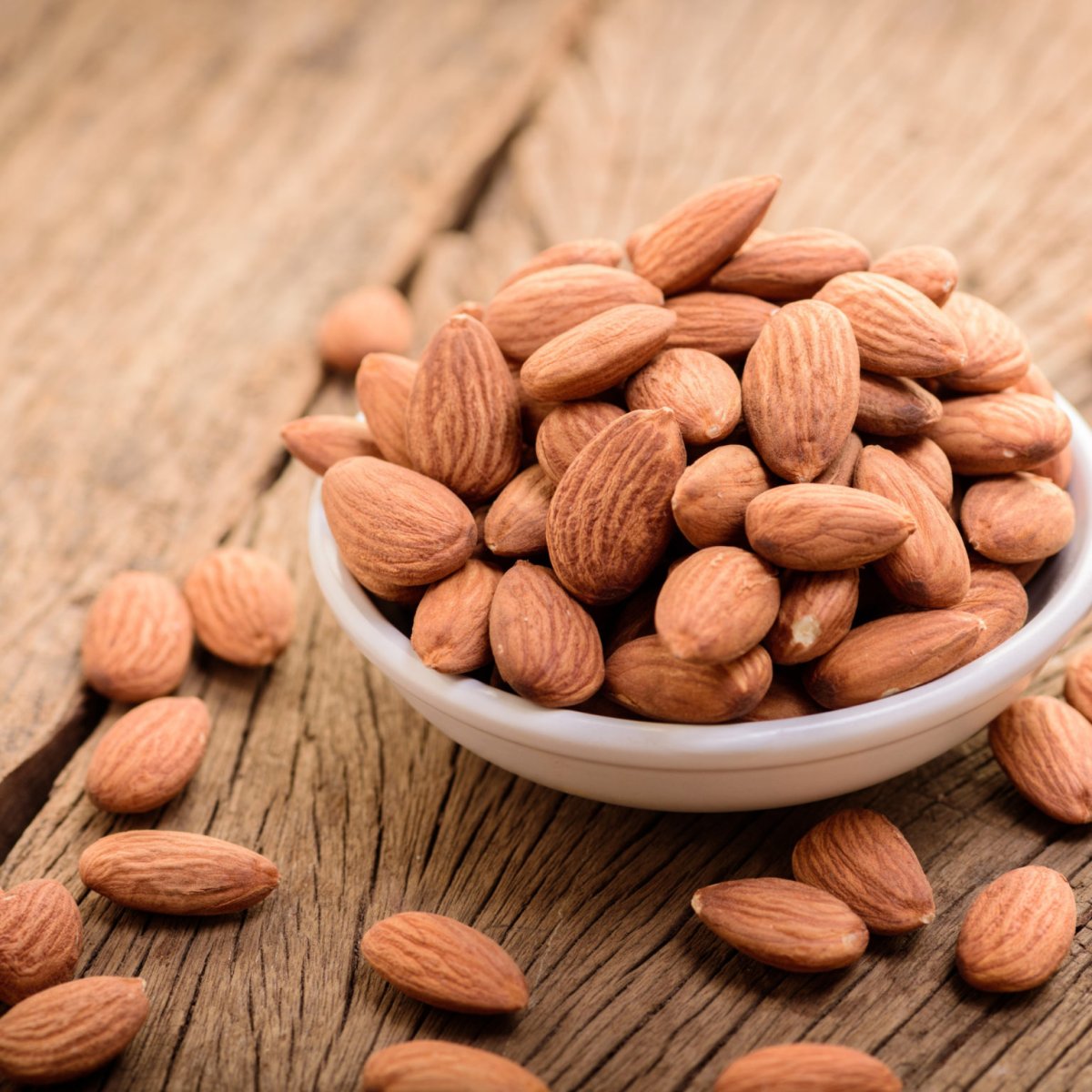 Миндаль сырой