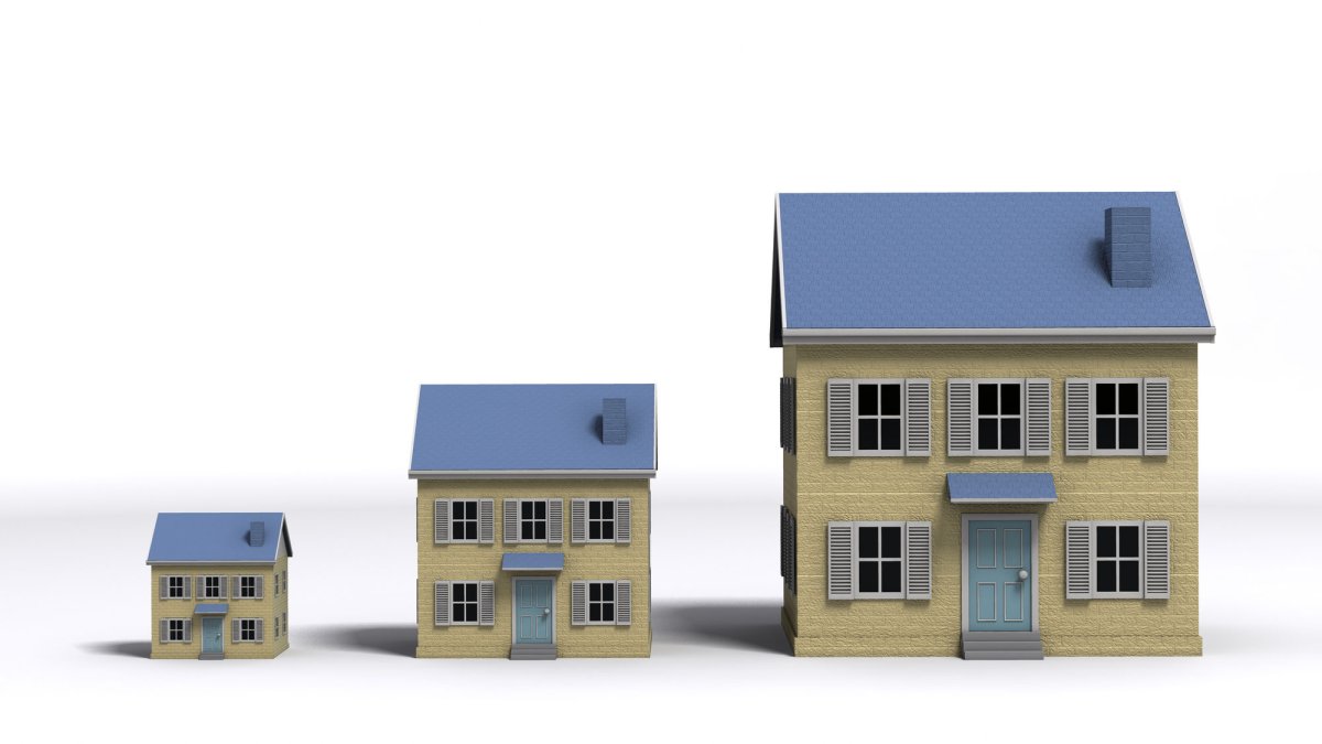 Большой и маленький дом