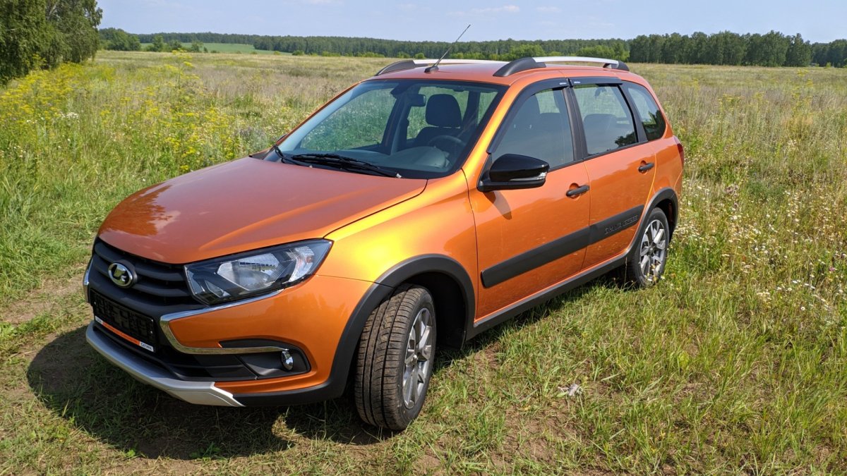 Лада Гранта лифтбек кросс