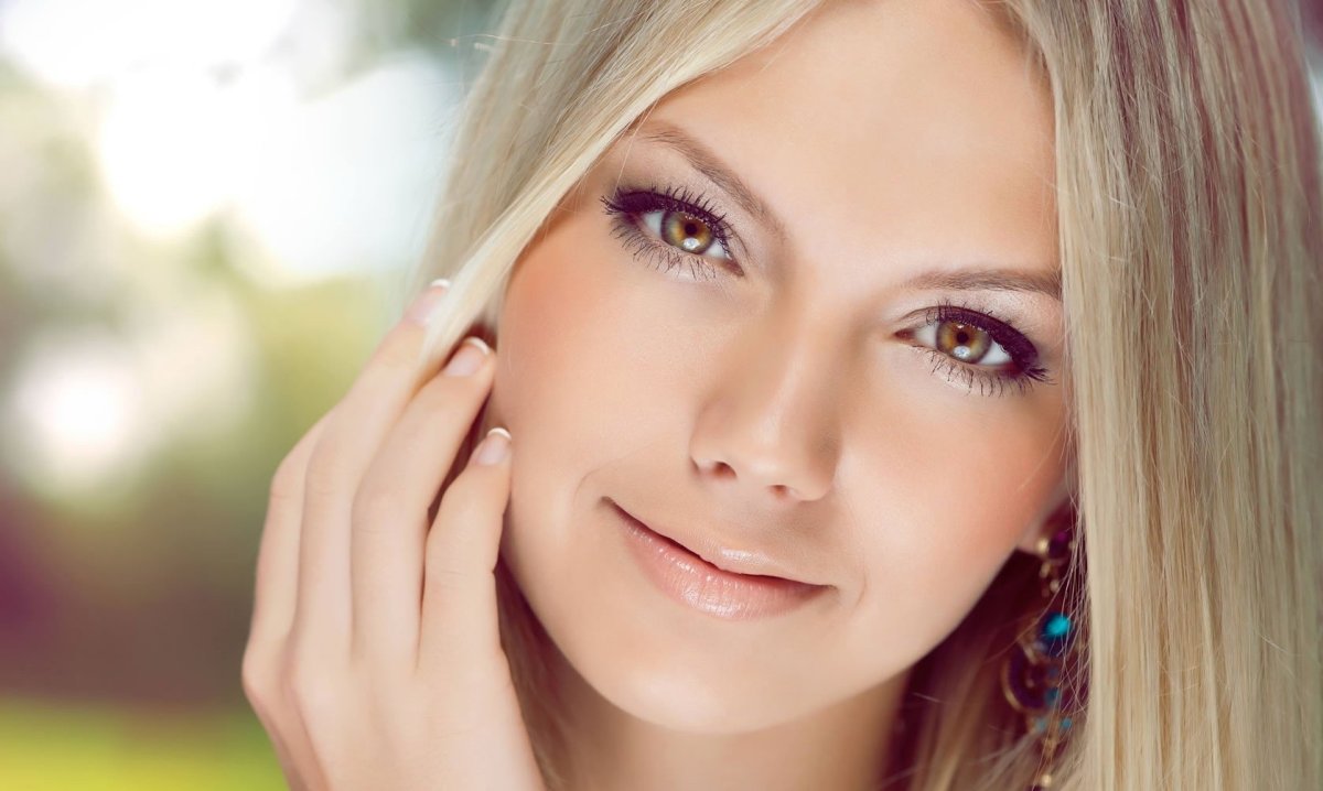 Красивое лицо