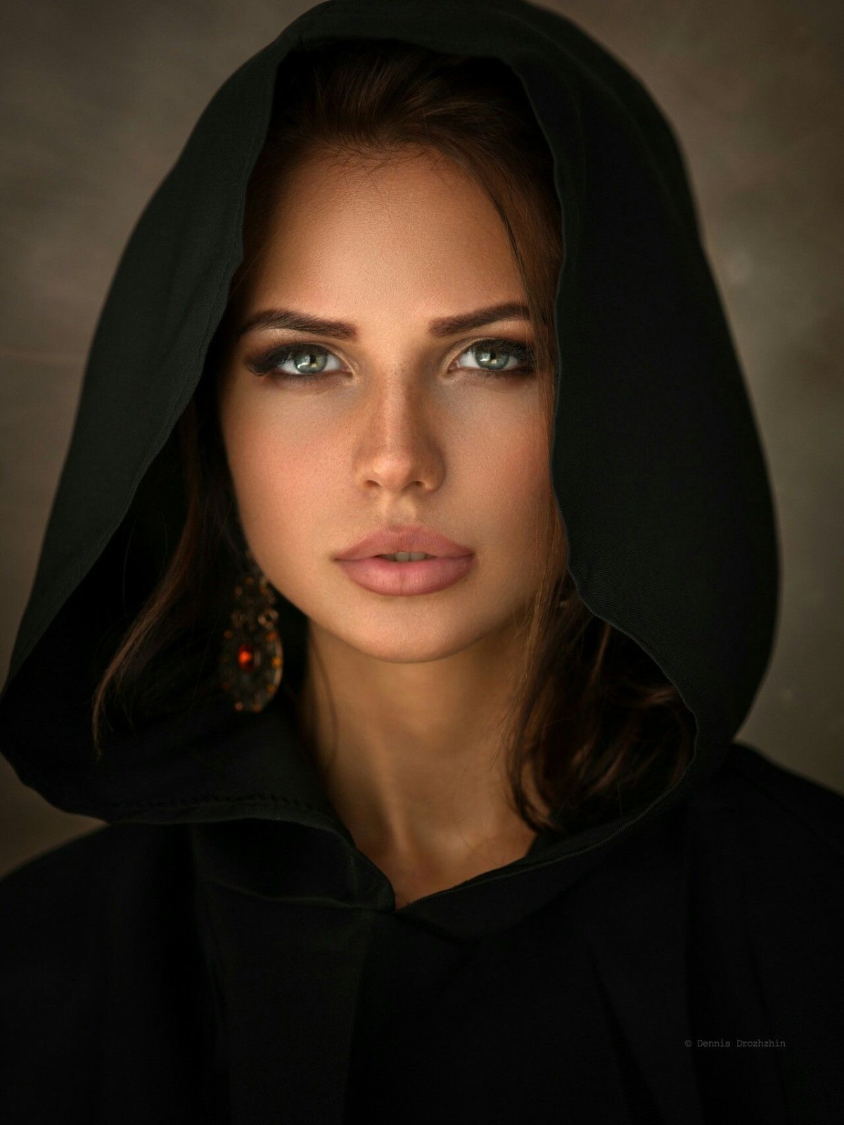 Dennis Drozhzhin Anna