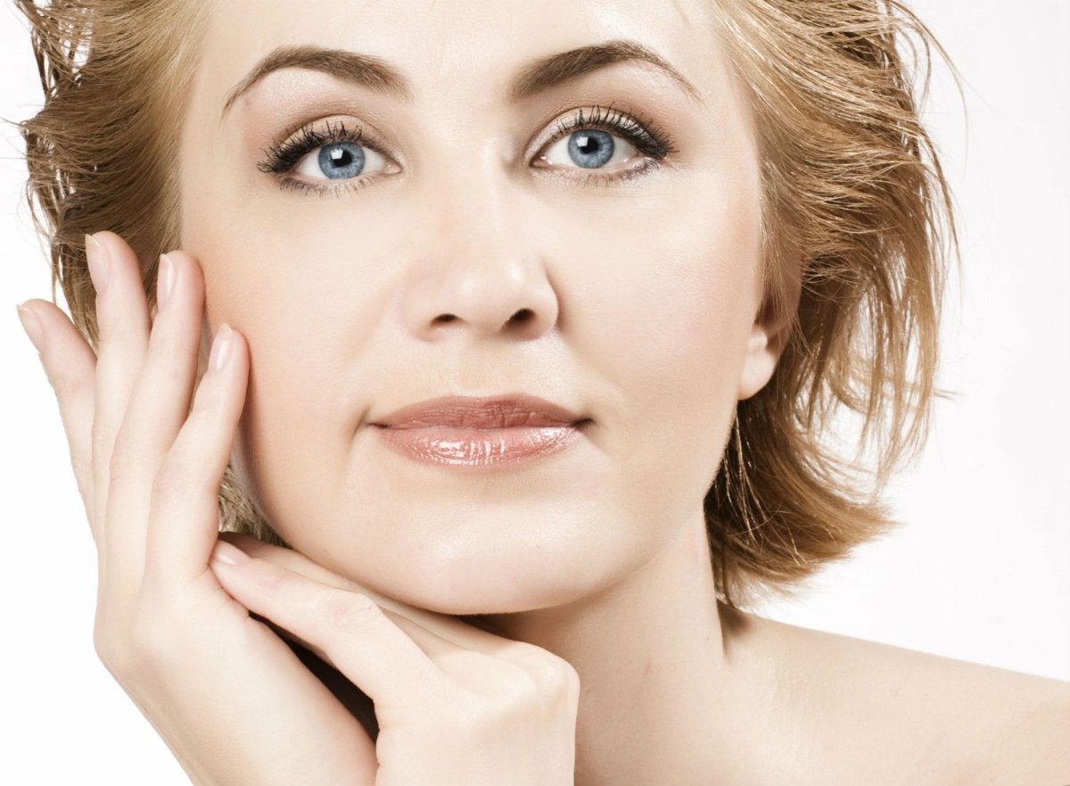 Женское лицо