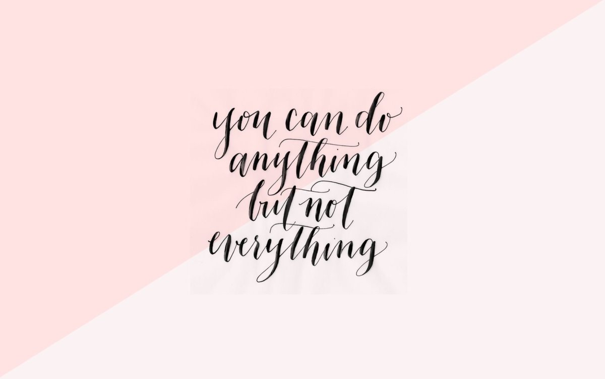 Фразы на однотонном фоне