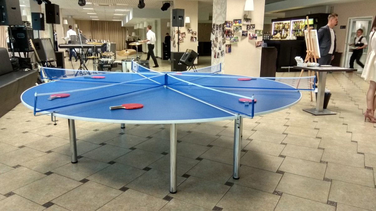 Круглый стол для пинг-понга