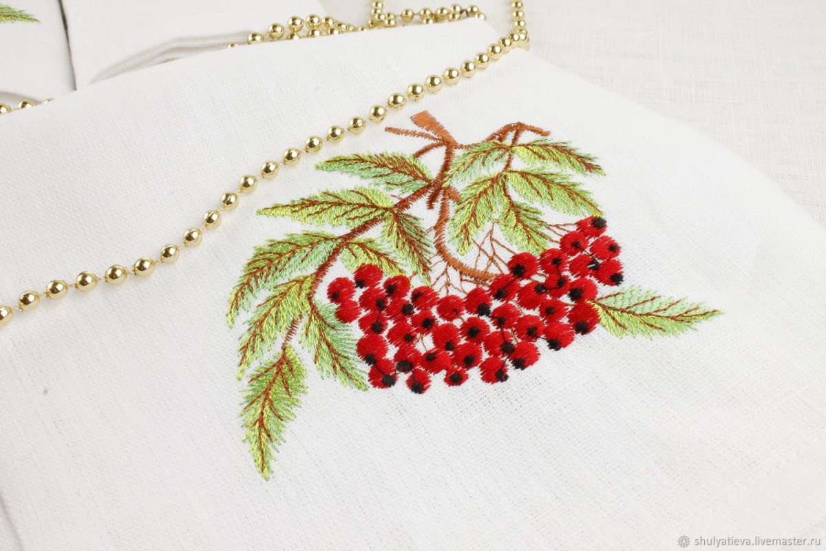 Вышивка рябина