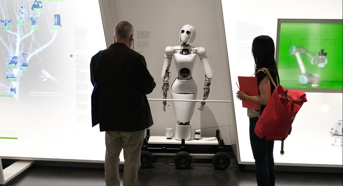 Хармони робот кукла