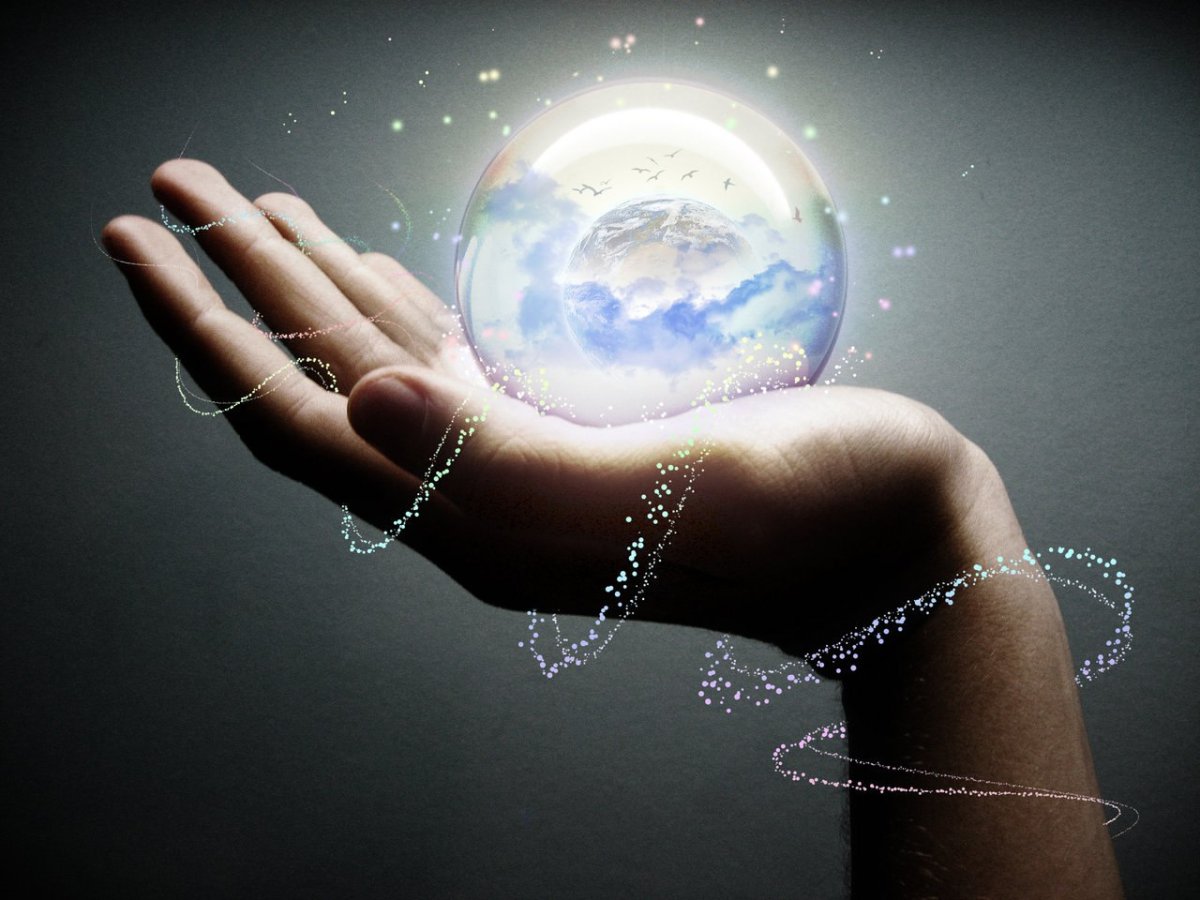 Весь мир на ладони