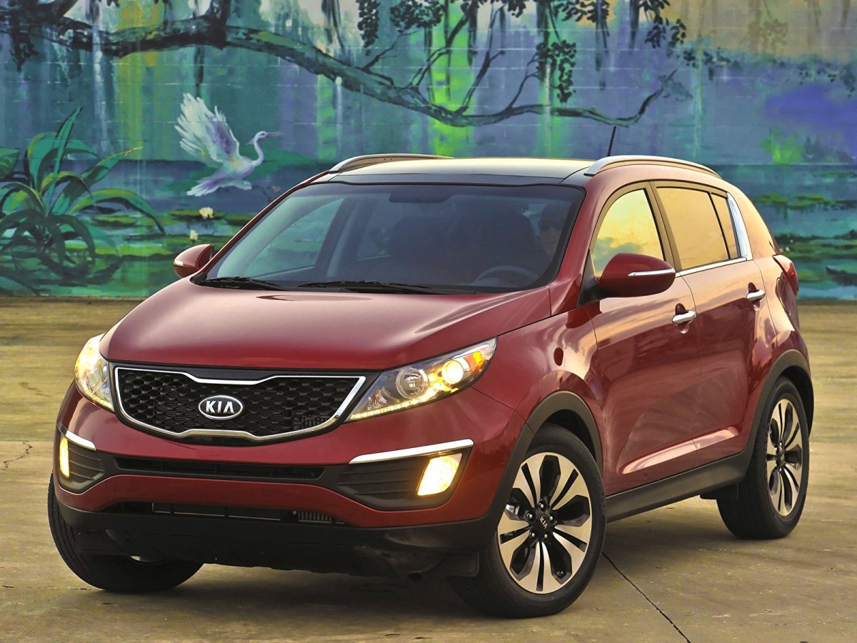 Kia Sportage 2013 красный