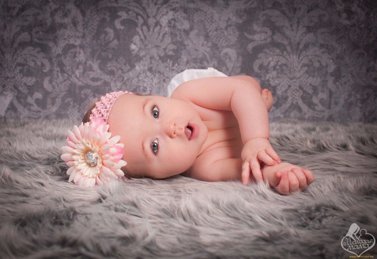 Младенец девочка