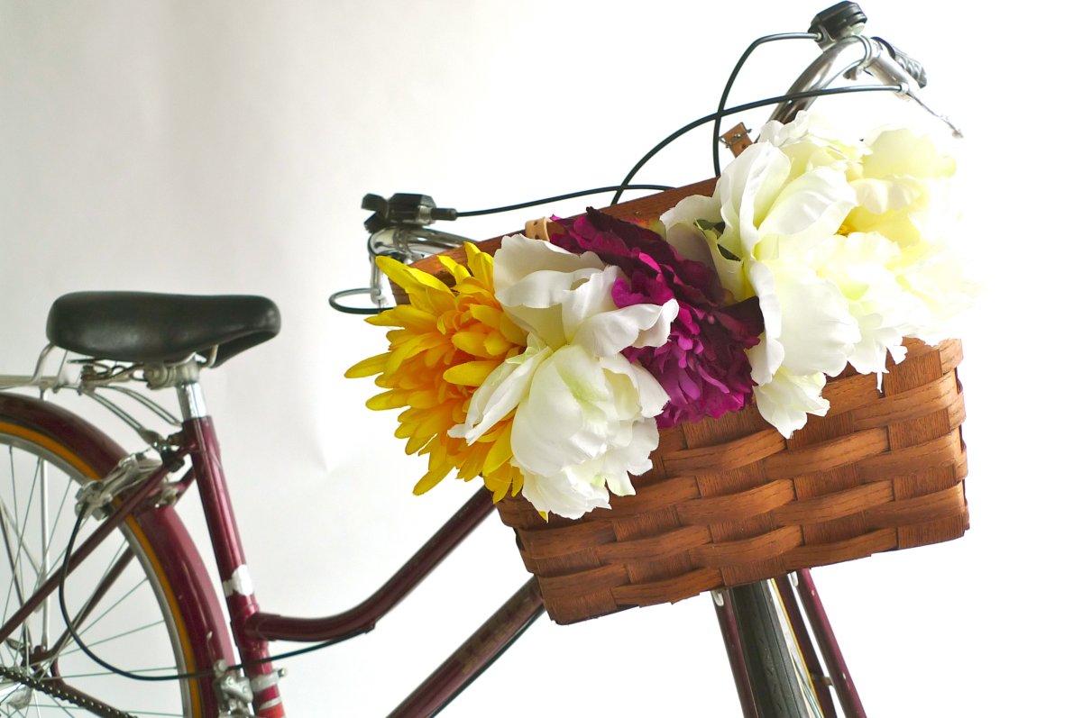 Велосипед в цветах
