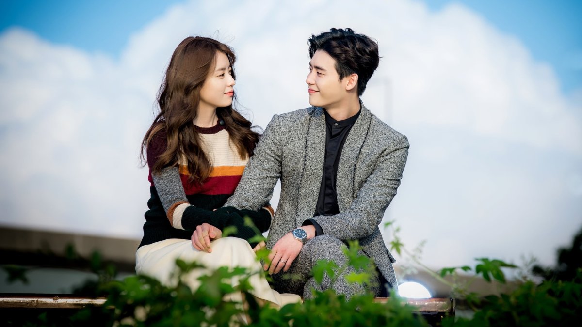 W меж двух миров