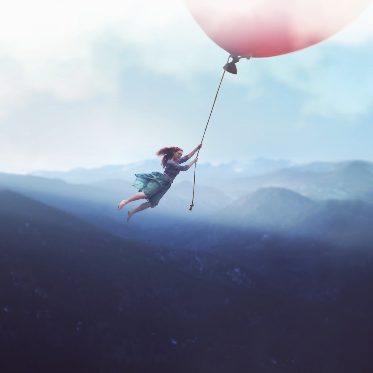 Человек взлетает