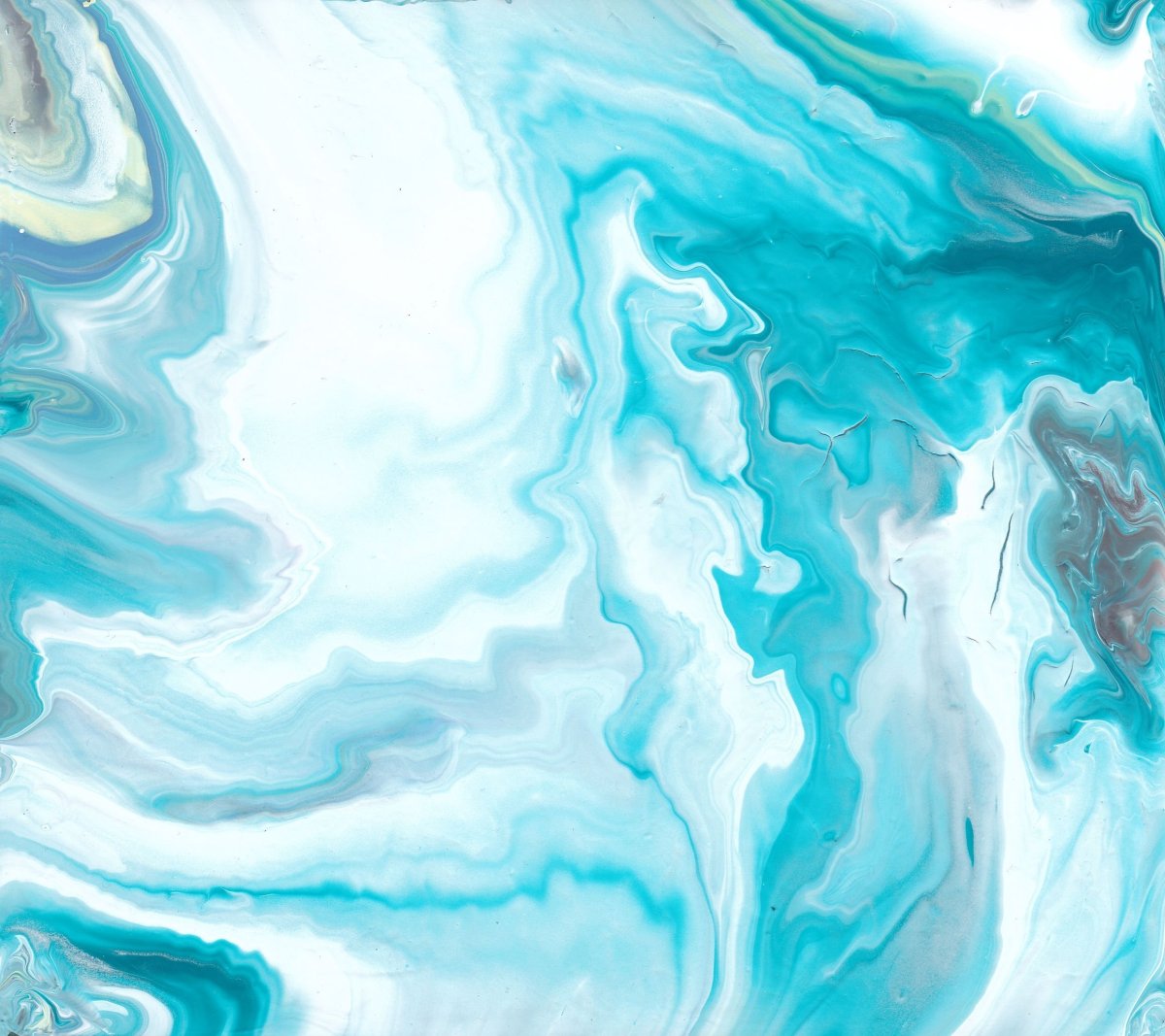 Голубые разводы