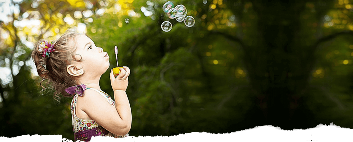 Дети и мыльные пузыри