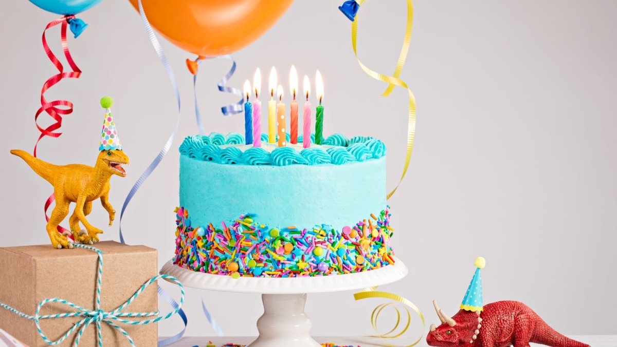 Торт с шариками