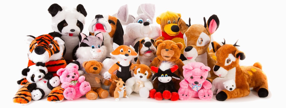 Красивый плюшевый мишка