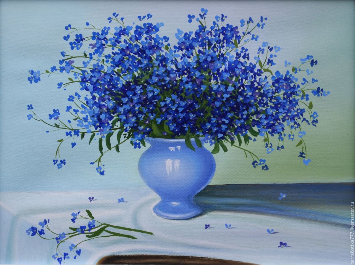 Букет незабудок в вазе