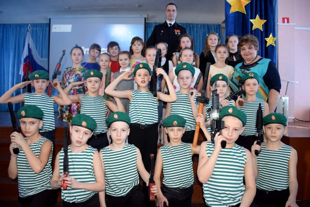 Юные защитники Отечества