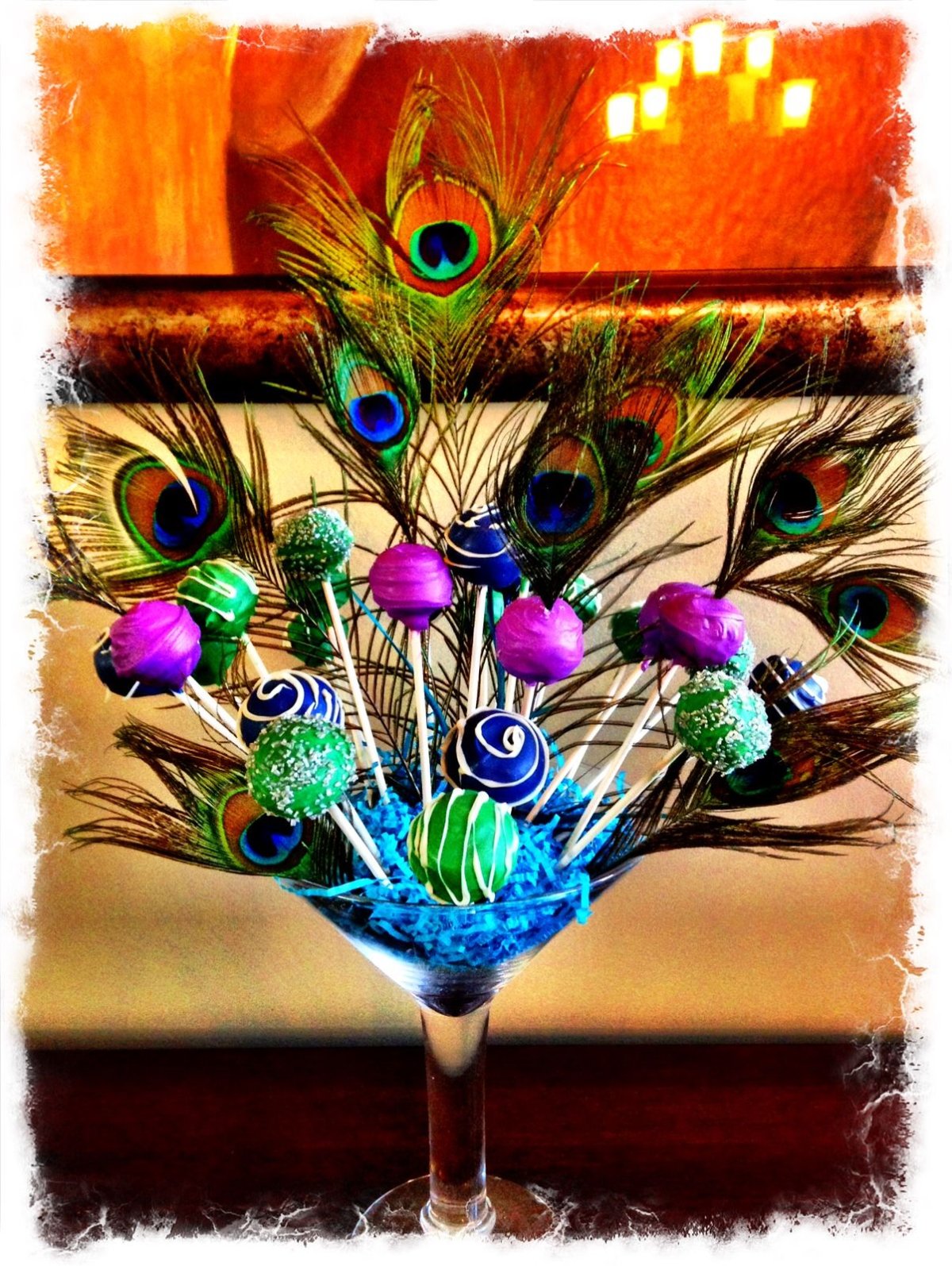 Павлин символизирует