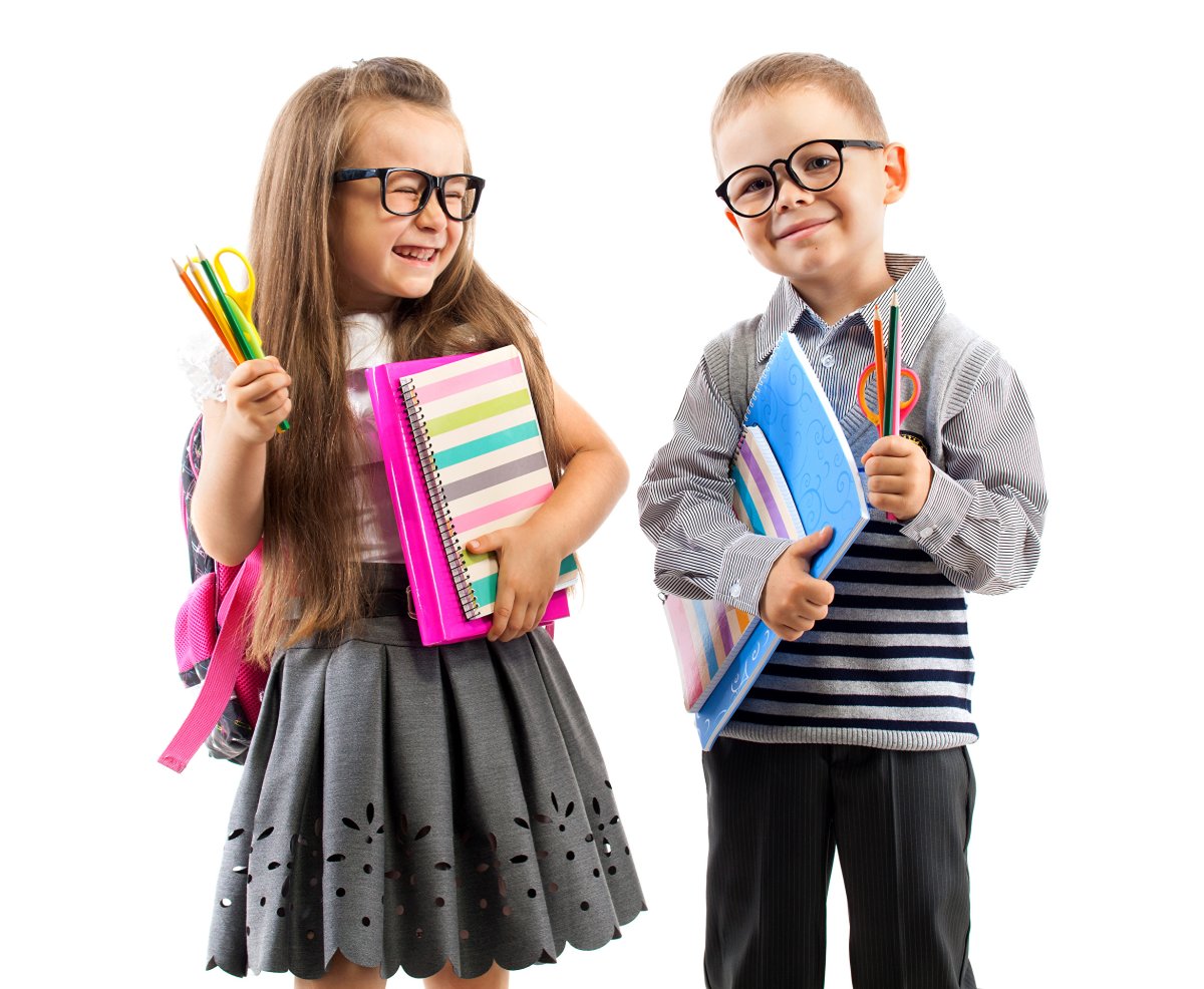 Первоклассник в очках