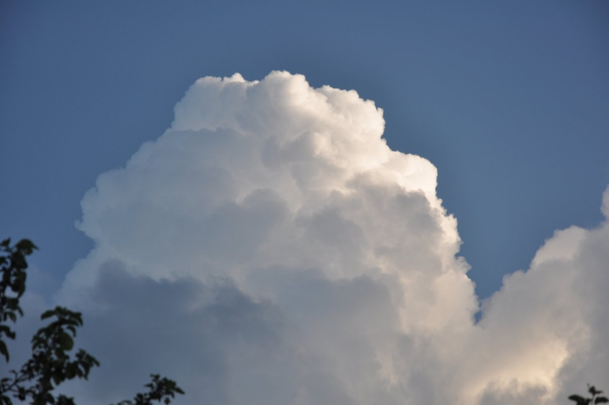 Объемные облака