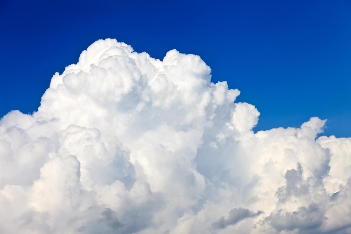 Крупные облака