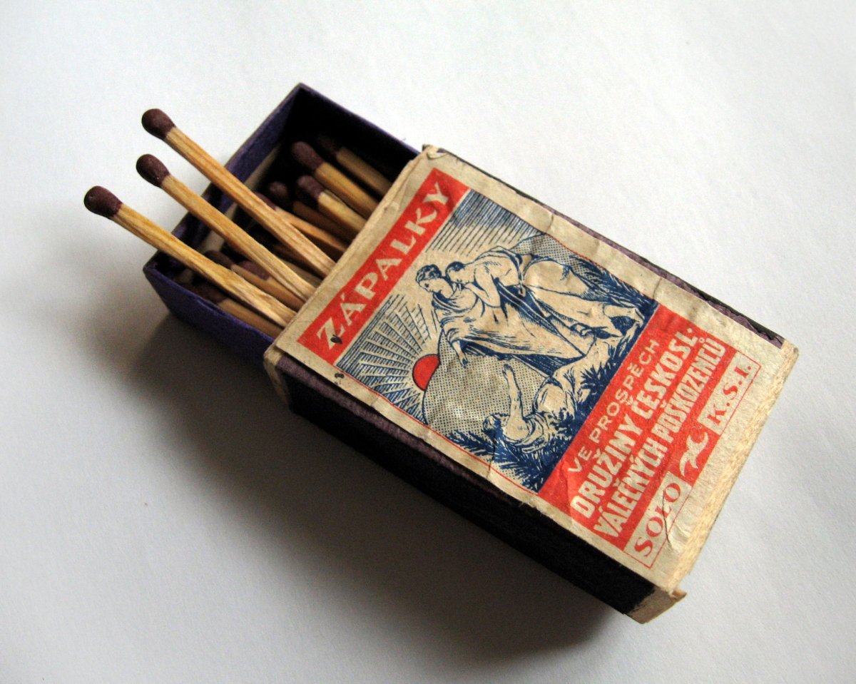 Коробок спичек