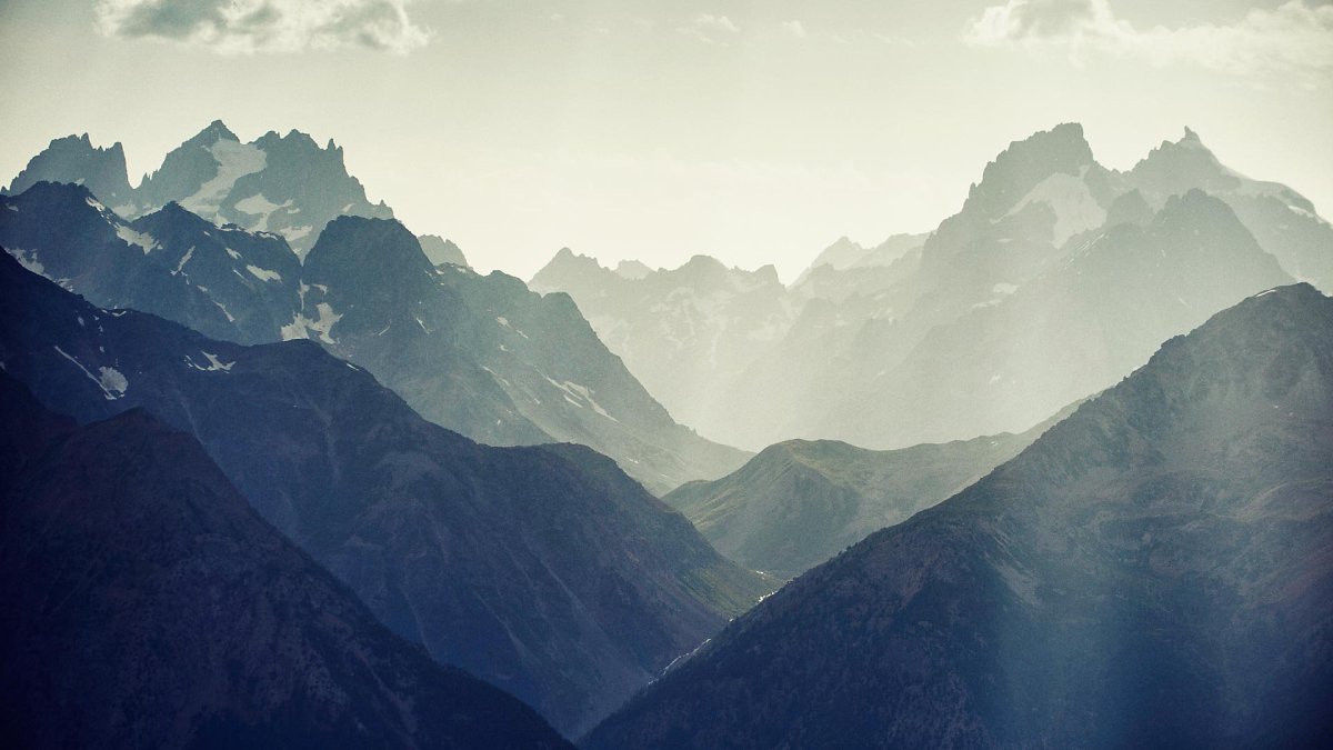 Горы тумблер