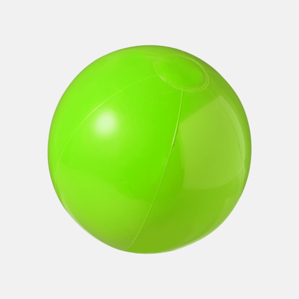 Мяч на газоне