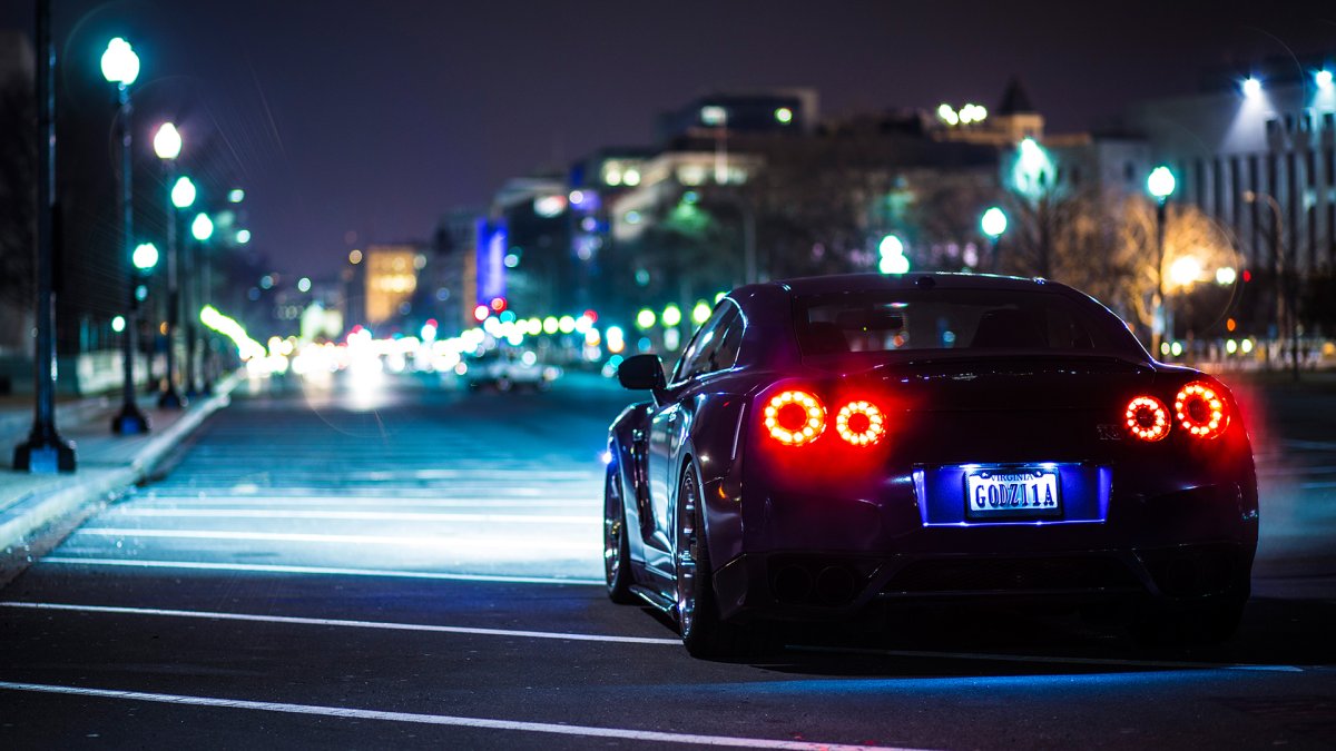 Nissan Skyline GTR 35 С неоном