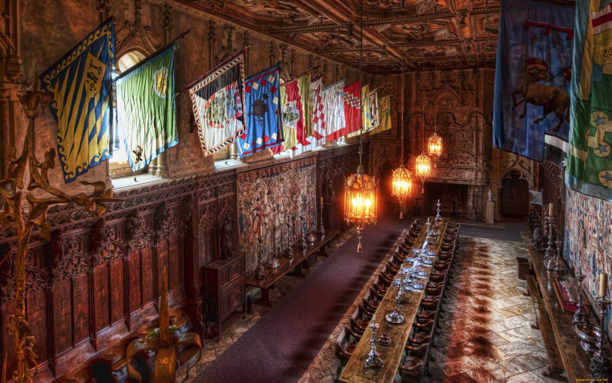 Средневековый зал