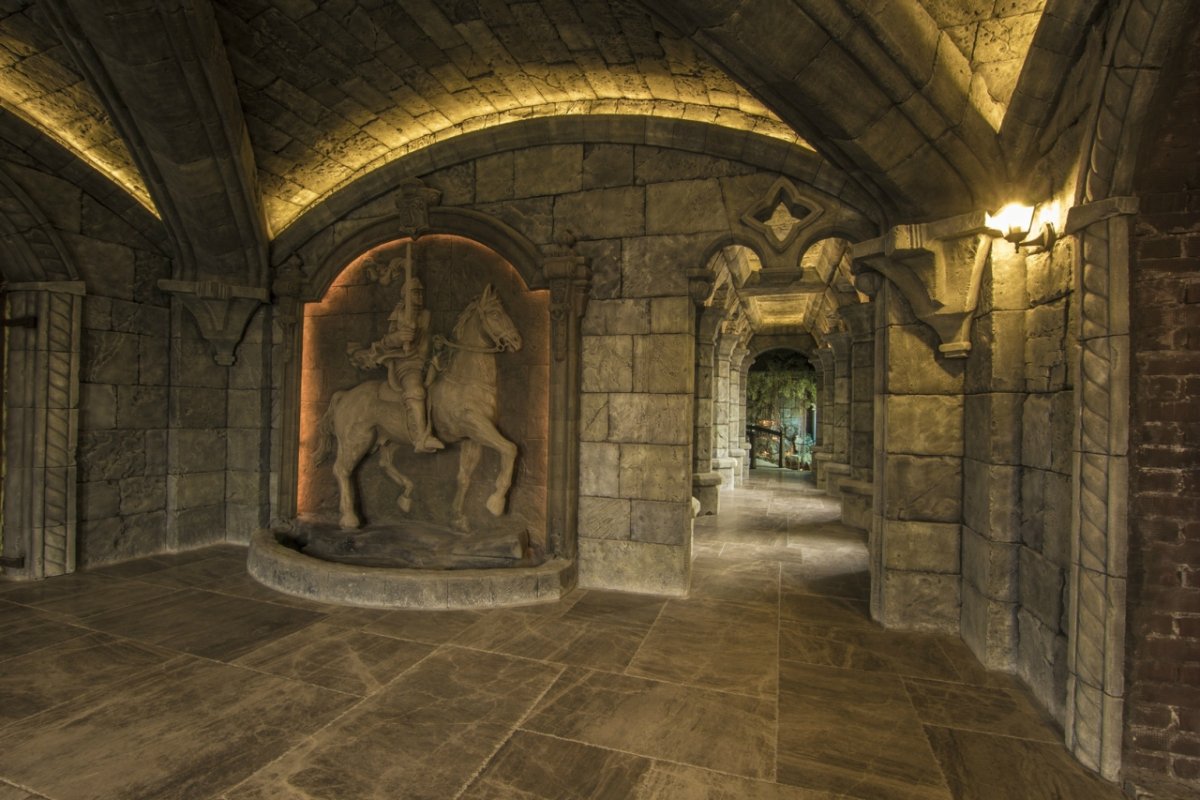 Замок Гарибальди внутри